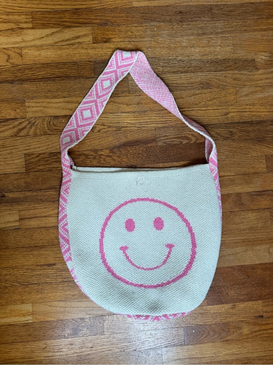 Fifth and ninth Handbags - Fifth and Ninth poppy knit bag - smiley face